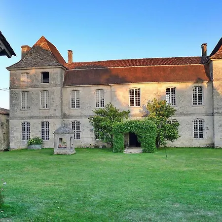 Le Chateau De La Richardie