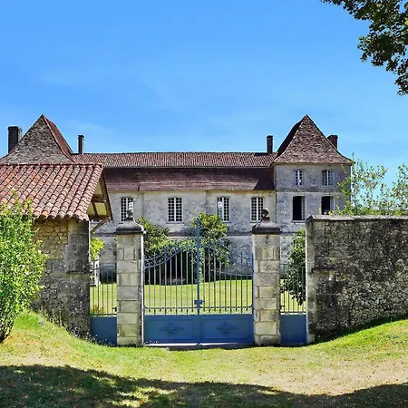 Holiday home Le Chateau De La Richardie
