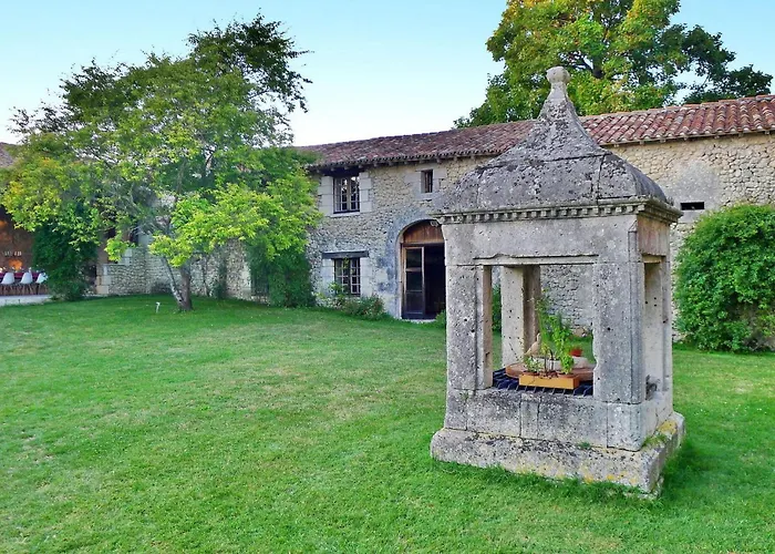 Le Chateau De La Richardie *