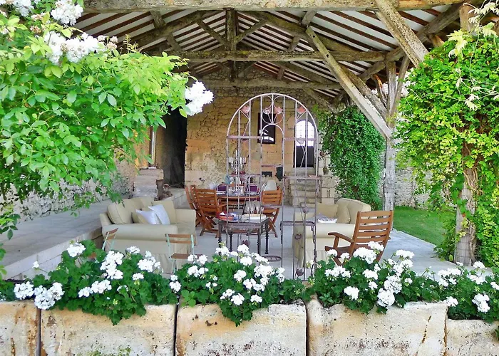 Le Chateau De La Richardie Verteillac